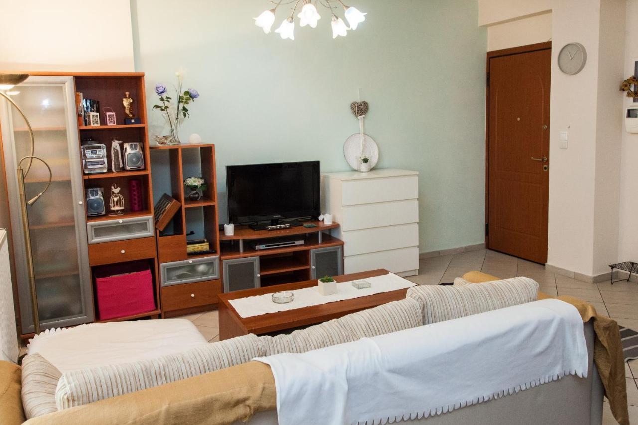 Lovely Apt In Peristeri Atena Exterior foto