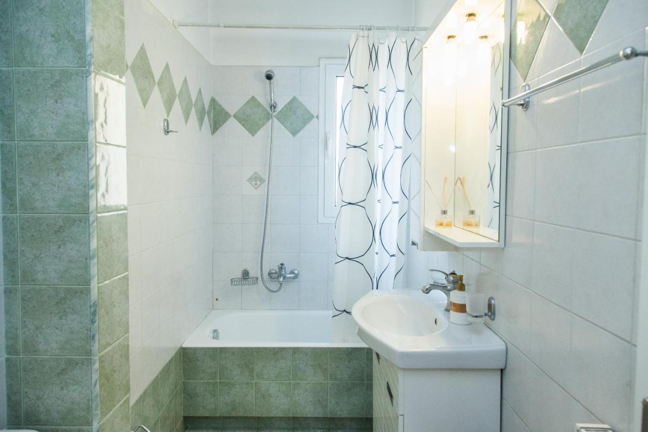 Lovely Apt In Peristeri Atena Exterior foto