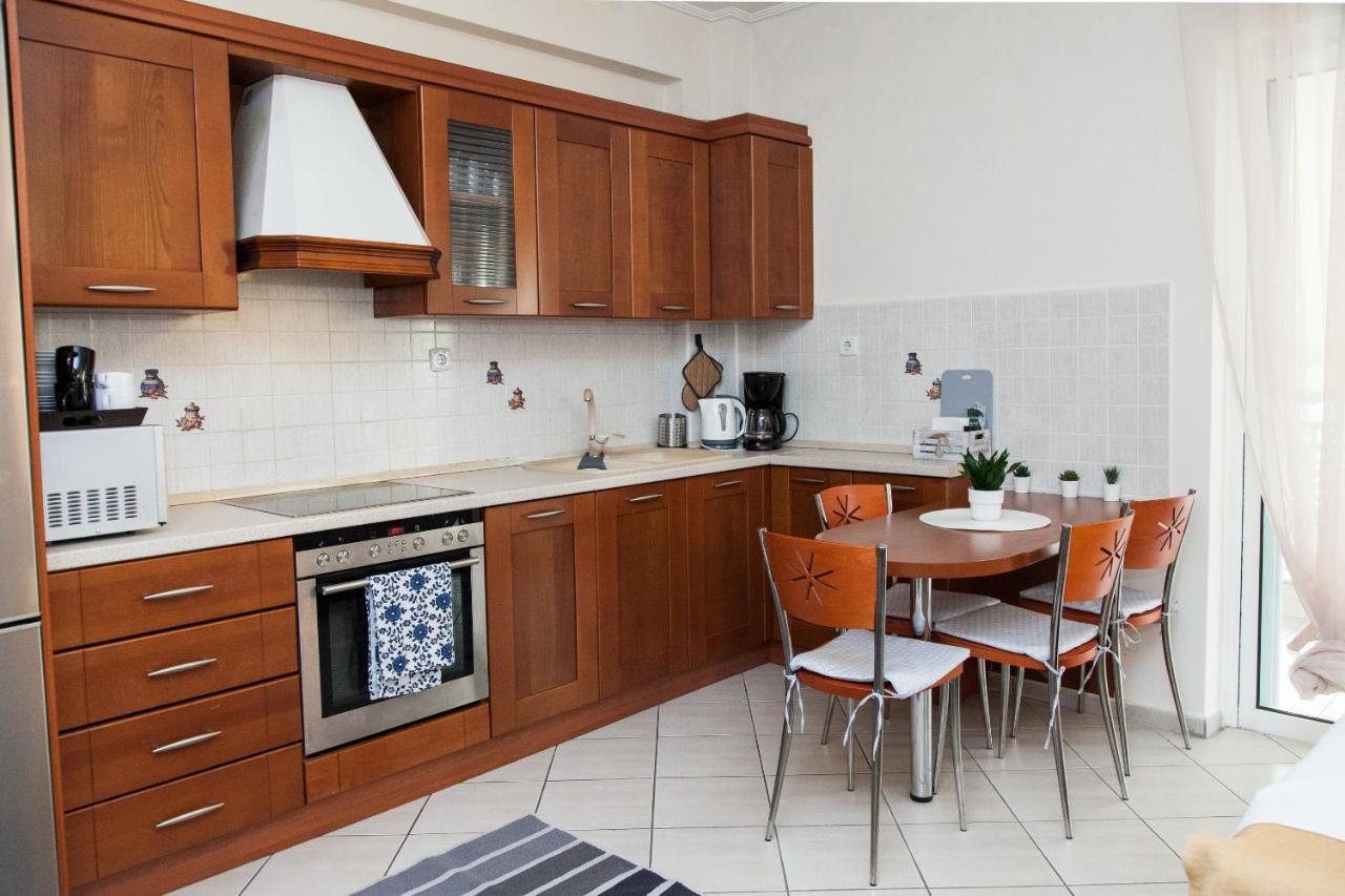Lovely Apt In Peristeri Atena Exterior foto