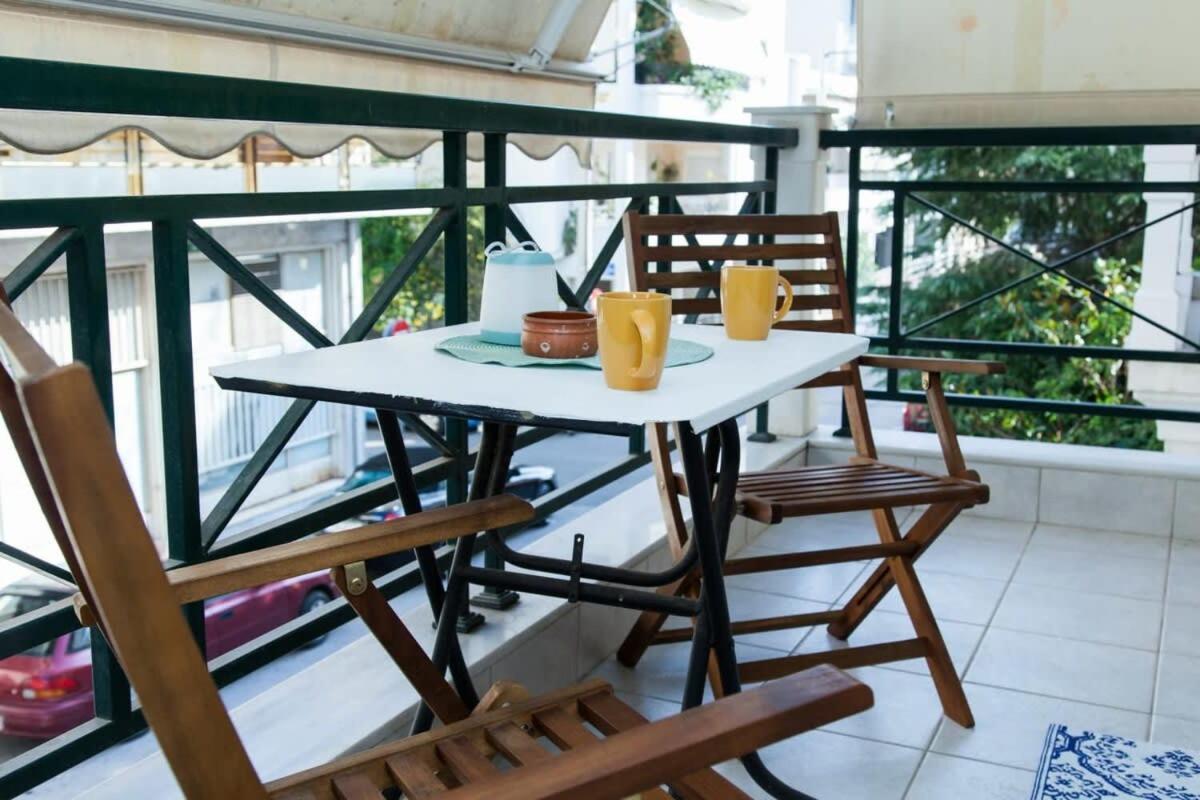Lovely Apt In Peristeri Atena Exterior foto